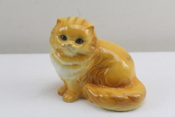 goebel porcelain cat