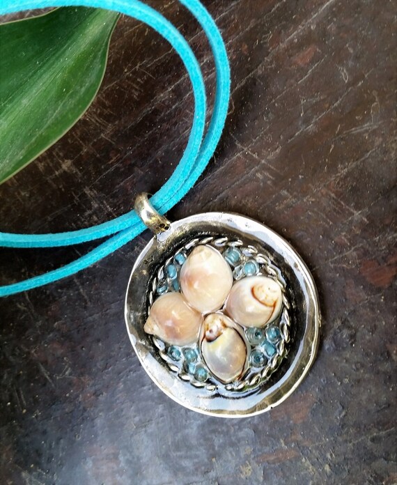 Sea Shell Necklace Beach Conch Pendant Statement Pendant