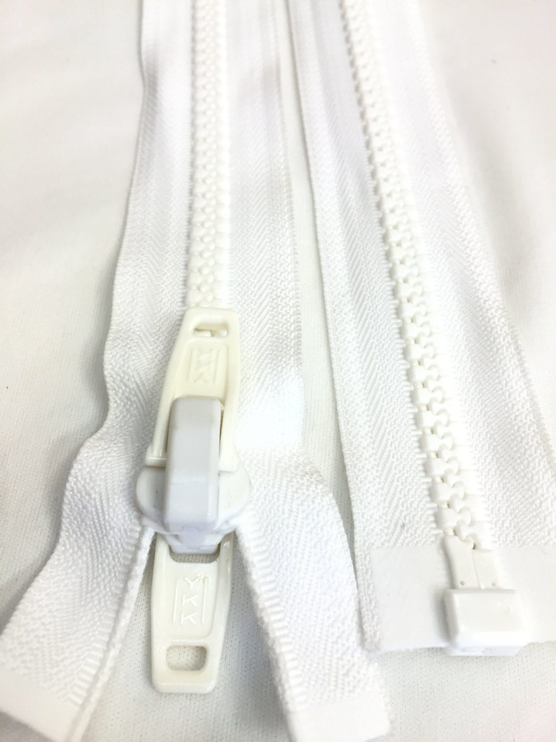 53 Inch YKK White Plastic Molded Zipper With Plastic Pull