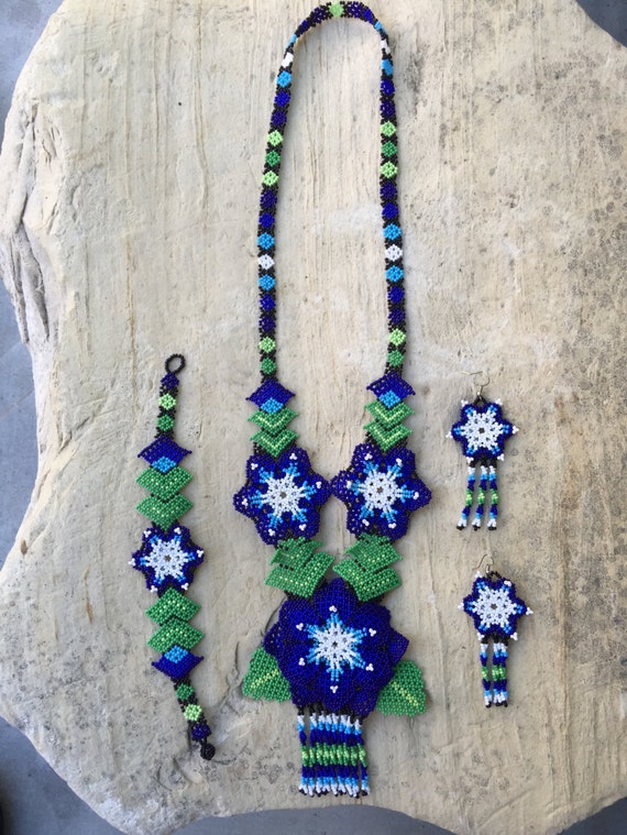 Mexican Huichol Beaded Flower Necklace With By Artesaniasbatyah