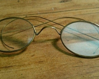Vintage Wire frame glasses with intact lens