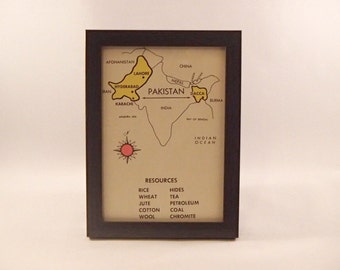 Pakistan framed vintage global flash card