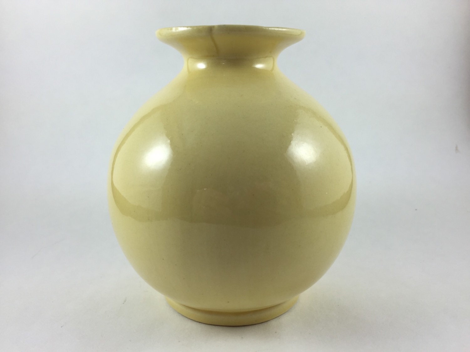Hyalyn Small Yellow Bud Vase