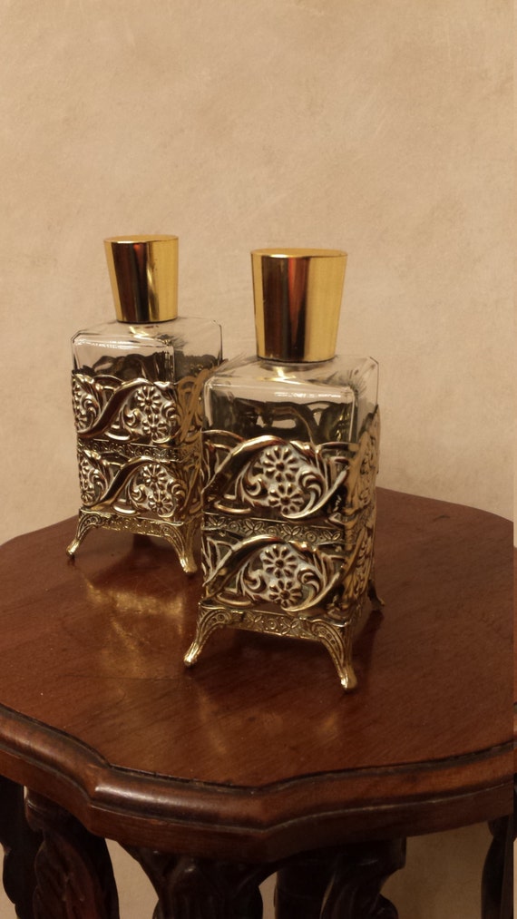Gold/brass filigree perfume bottles vanity mirror/tray decor
