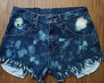 Items similar to Hand bleached denim shorts with gecko design on Etsy