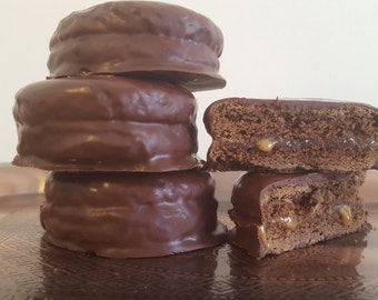 Chocolate & Caramel (Dulce de leche) (12 Alfajores)