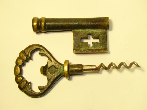 Vintage Key Corkscrew 3