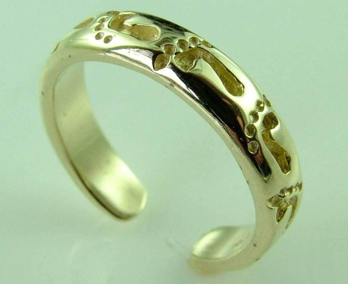 10K 14K Gold Footprints in the Sand Knuckle Toe Ring
