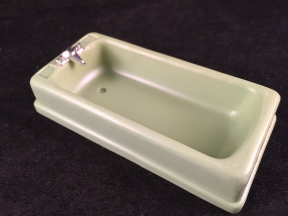 avocado green tub