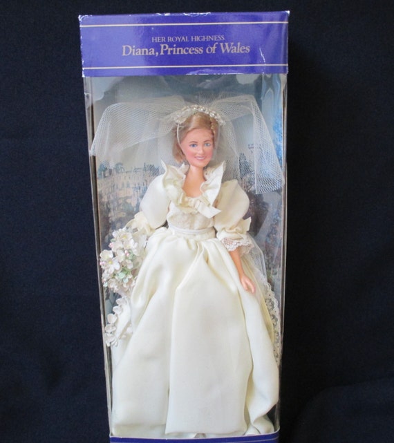 princess diana and prince charles wedding porcelain dolls