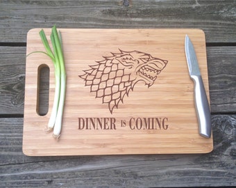 Large Game of Thrones Cutting Board, Dinner is Coming Cutting Board, Engraved Game of Thrones Cutting Board, Bamboo Circle House Stark Gift