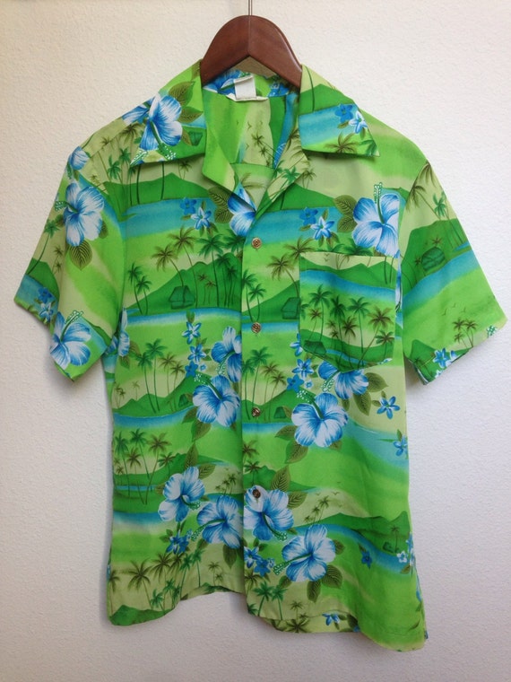 1960s green Royal Hawaiian shirt vintage Aloha shirt