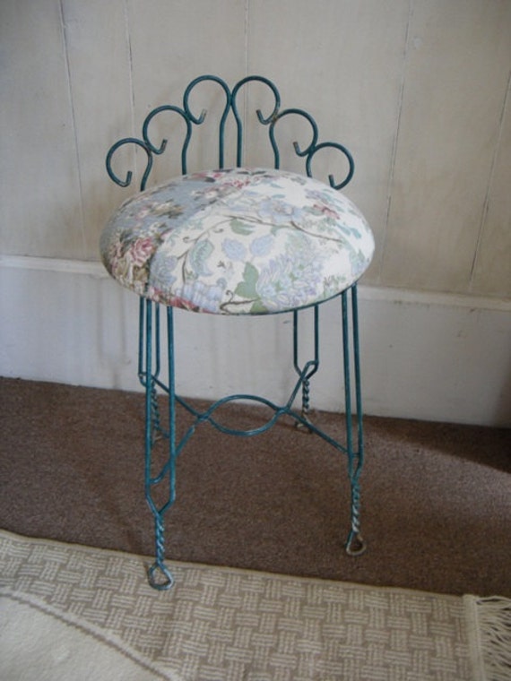 Wrought Iron Stool Vanity Chair with Padded Seat
