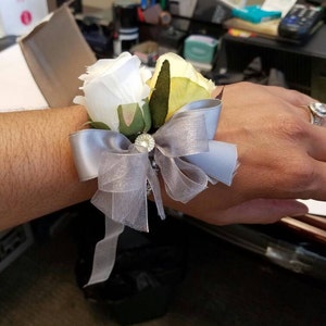 Buyer photo Carolyn Ford, who reviewed this item with the Etsy app for Android.