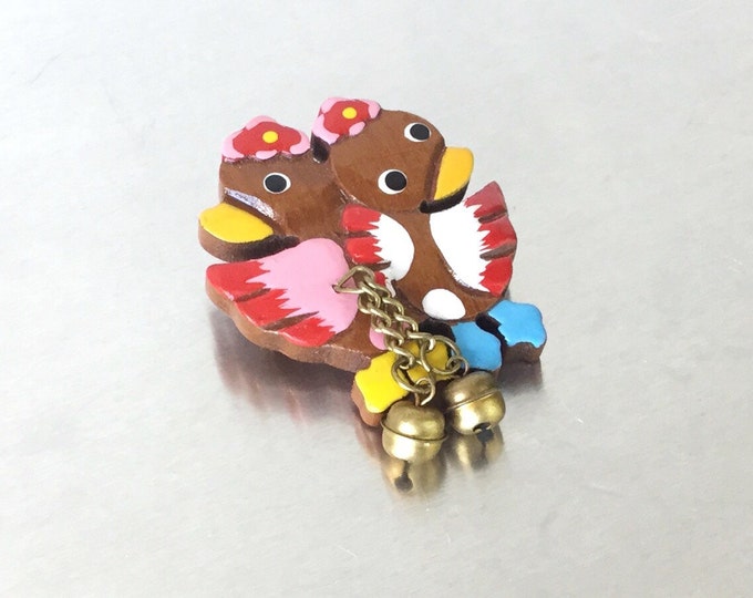 Lovely Vintage Handpainted Character Brooch, Vintage Duck Brooch. Cartoon Brooch. Colorful Brooch. Brooch with bells.