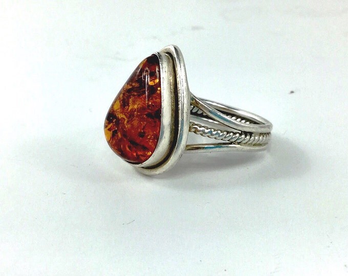 Beautiful Sterling Amber Ring, Silver teardrop ring with natural amber cabachon. Multi tonal amber sterling ring. Scandanavian style Ring.
