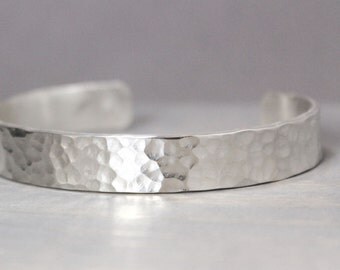 Wide Hammered Silver Cuff, Personalized Silver Cuff, Custom Silver Cuff, Hammered Silver Bracelet Personalize Silver Cuff, Hand Stamped Cuff