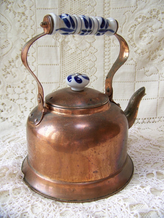 Vintage Copper Tea Kettle With Porcelain Handle 6