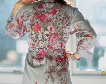 Boutemont. Ready to ship. Cotton knee length kimono robe or dressing gown. Unlined. US size XL.