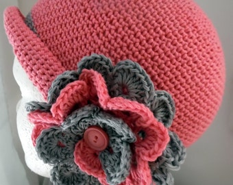 Bonnet au crochet rose et gris "ANNEE 20" pour femme - création Misty Tuss Tricote