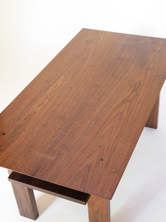 Handgemaakte walnut koffietafel: voor de kleine woonkamer Wood modern woonkamer