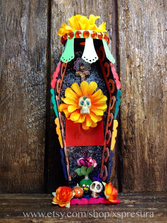 Day-of-the-Dead Coffin Nicho / Calavera Shrine / Dia by XSpresura