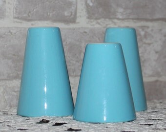 Blue mid century salt and pepper shakers, 50's 60's blue atomic style salt and pepper, Eames era, kitchen decor, set of 3