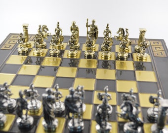Caesar's chess set (38X38cm) / Bronze chess board