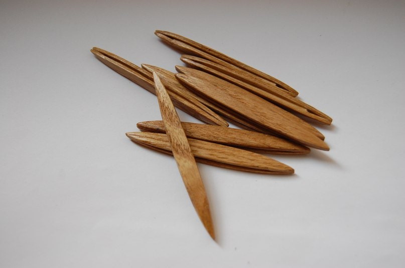 Wooden Celtic Tatting Shuttles For Celtic Tatting.