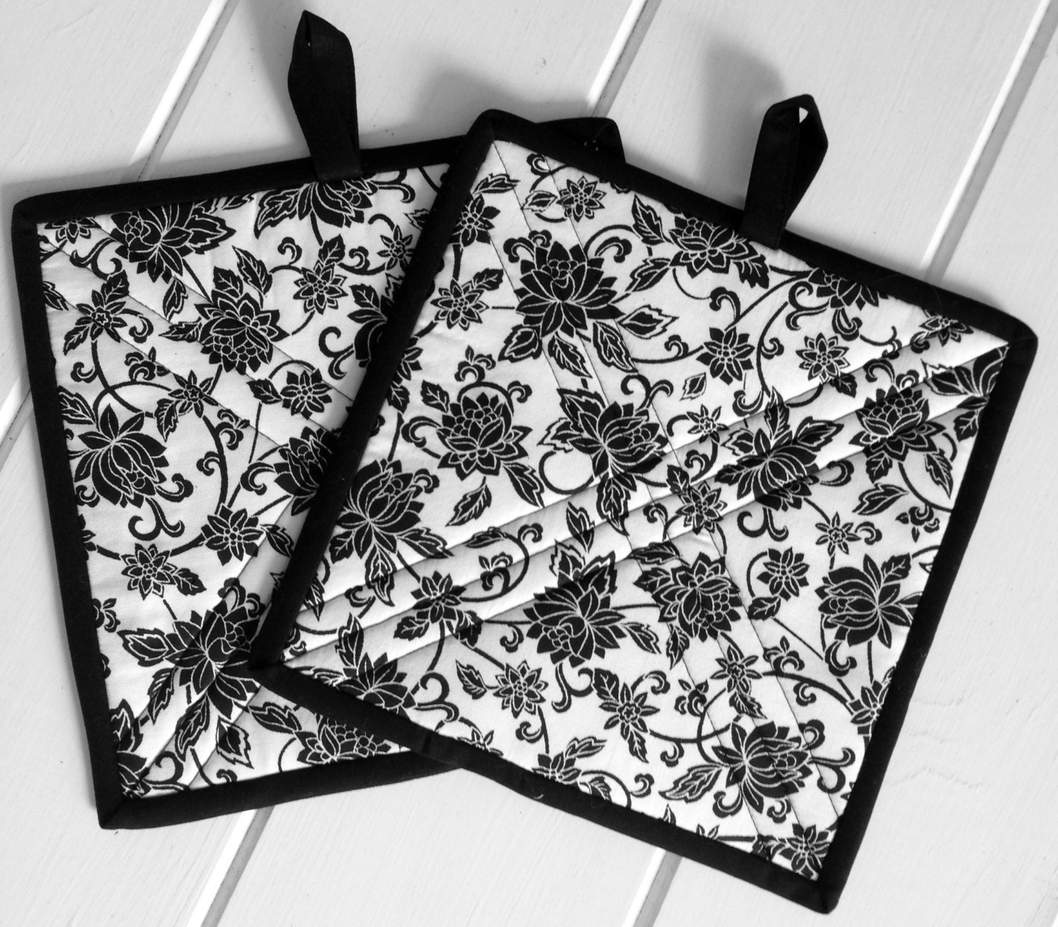 Fabric Potholders Set of two quilted potholders by LawsonCreations
