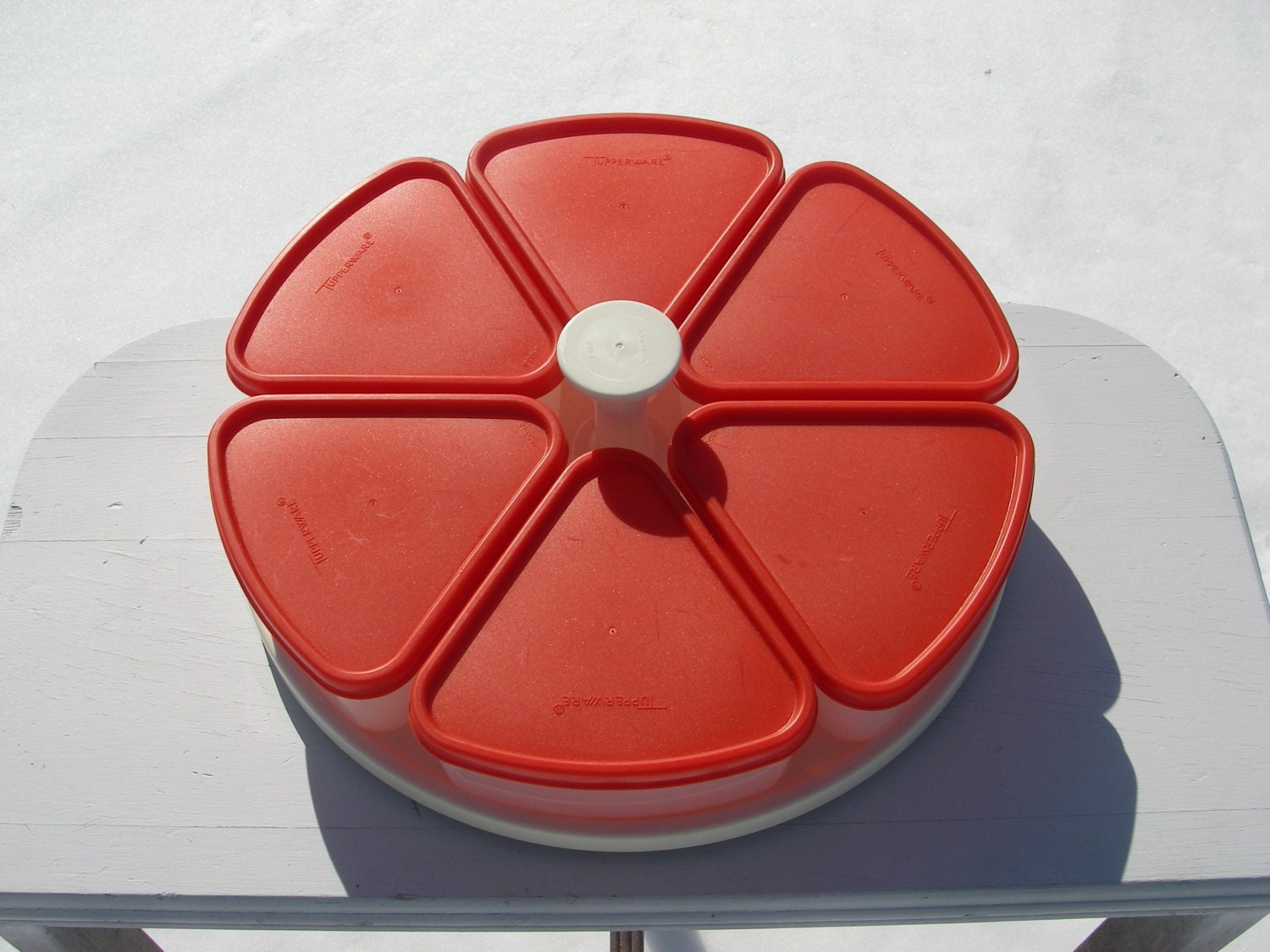 Vintage Tupperware Lazy Susan Carousel With 6 Pie Wedge Shaped