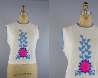 1960s Embroidered Flower Top