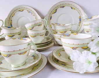 Large Royal Doulton Pastel Tea Set, 1935, Staffordshire, 34 Pieces.