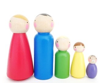 The Bold Family // peg doll family // doll house family