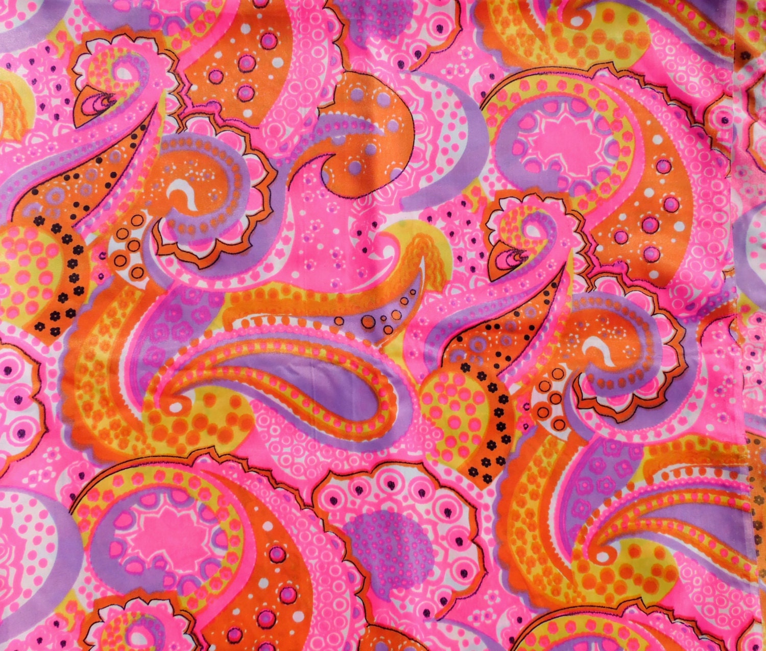 Vintage 60s pink flower power fabric material French retro