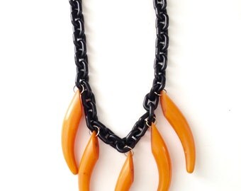 Vintage Butterscotch Bakelite Horn Necklace Celluloid Chain