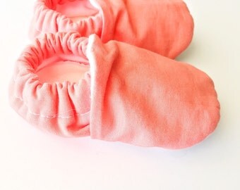 Solid color baby shoes, solid color baby booties, newborn baby booties, infant shoes, crib shoes, soft sole shoes
