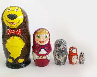 Hand-painting nesting dolls "Masha and the bear".Height 15 cm. Nesting dolls