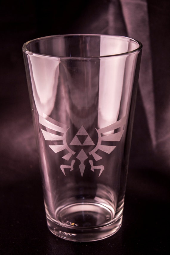 Legend of Zelda Glass Etched Drinking Glass by AcidInkDesigns