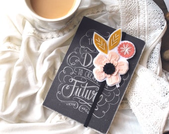 Flower Bookmark - Teacher Gift - Booklover Gift - Book Club Gift - Teacher Appreciation - Gift for Reader - Unique Bookmark