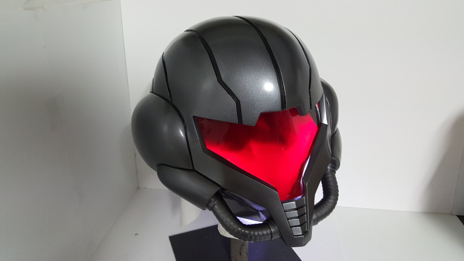 metroid prime helmet