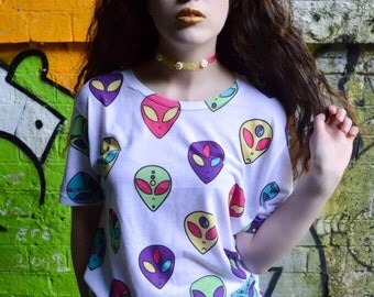 Alien T-shirt S/M/L/XL Coachella Festival Summer 90s Grunge Pastel Hipster Tumblr Gift For Her Gift For Him