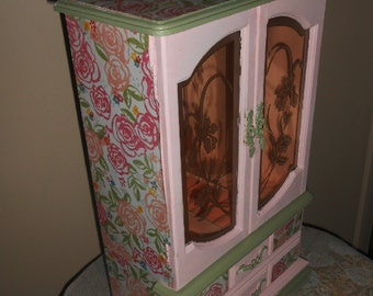 Large Jewelry Box, Decoupage, Shabby Chic, Upcycled, Vintage, Jewelry Armoire, Hand Painted, Pink Flowers, Green, White, Floral Design