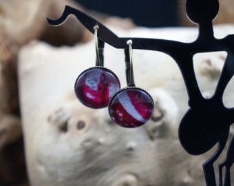 Earrings sleepers antique bronze finish and wax rose blanc(tissu africain) round cabochon