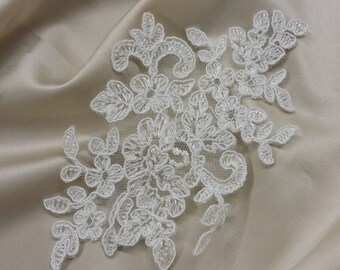 Ivory Lace applique, Ivory lace, French Chantilly lace applique, 3D lace, bridal applique, Applique