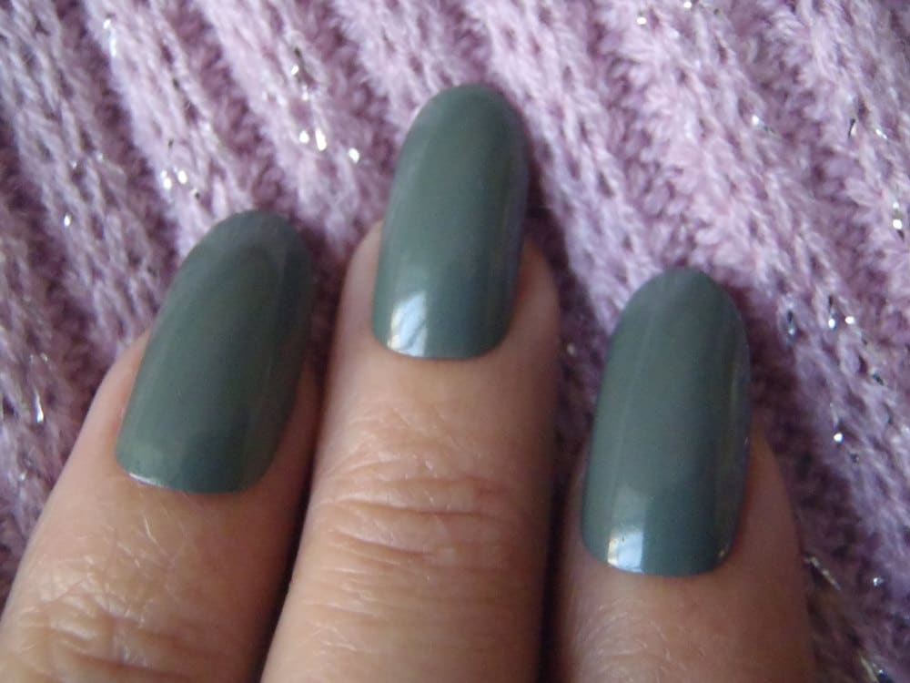 olive green nails almond glossy oval shape nails hand painted false tips christmas night sexy 