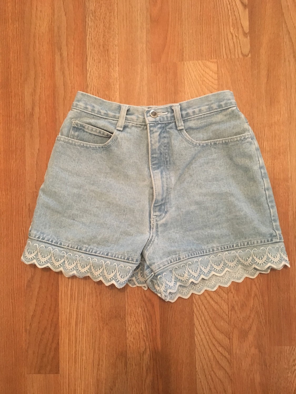 how womens high waisted shorts in inches