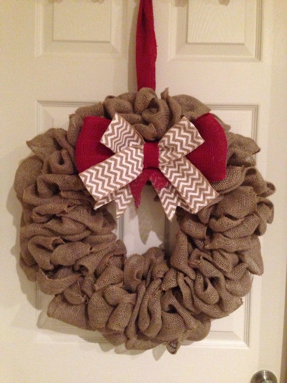 Items similar to Christmas wreath with bow on Etsy