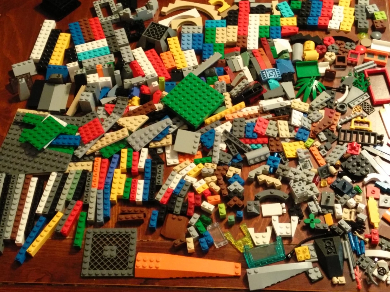 Large Bulk LEGO Brand Lot of Over 1000 Various Pieces Great