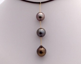 Free Shipping! Tahitian South Sea Pearl 10/10.5/11mm AA set on a 14k Yellow Gold Bail Pendant